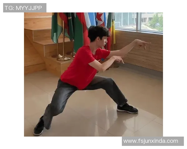 足球明星亲临少林寺探寻武术之道与足球技艺的完美结合