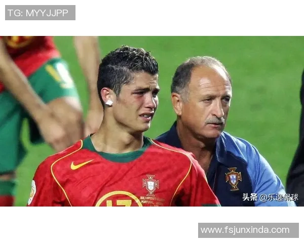 足球明星感人瞬间泪水流淌的动人图片及背后故事合集 足球明星感人瞬间泪水流淌的动人图片及背后故事合集