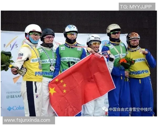 上海羽毛球队在世界杯赛场上的速度与技巧完美结合的精彩表现分析