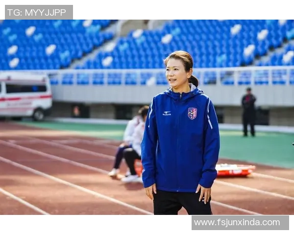 女足球明星精彩瞬间集锦展现巾帼风采与竞技魅力的精彩视频合集